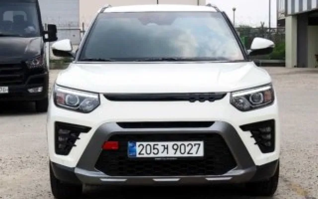 더뉴티볼리 중고차 더 뉴 티볼리 2WD 가솔린 1.6 매물 사진 3 - 2025/04 11,692km